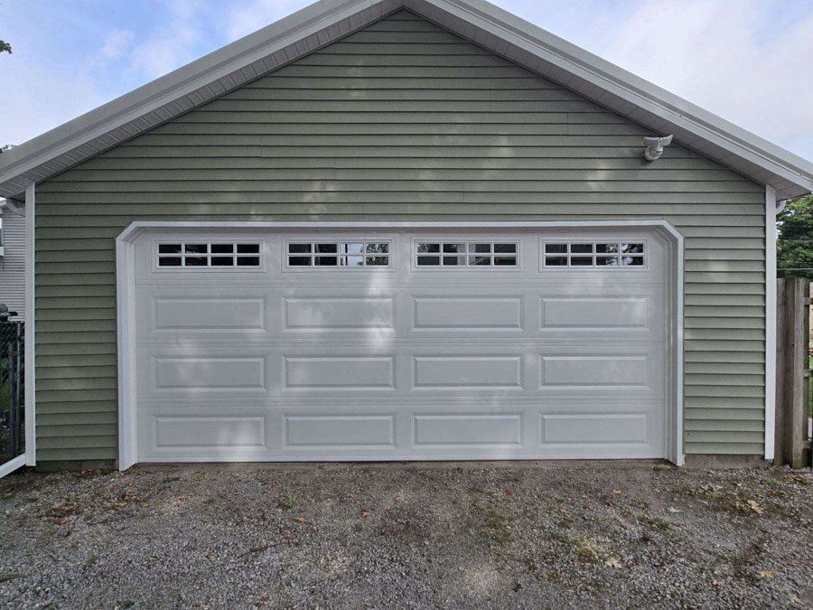Garage door maintenance in Kendallville, IN